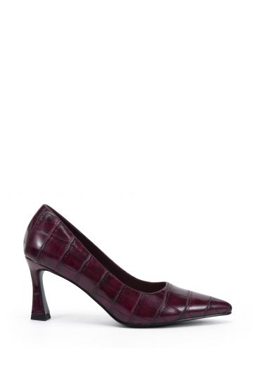 Wide Fit Iona Burgundy Mid Height Point Toe Court Shoe