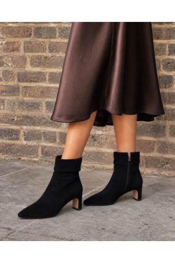 Kallie Black Ruched Ankle Mid Slim Block Boot
