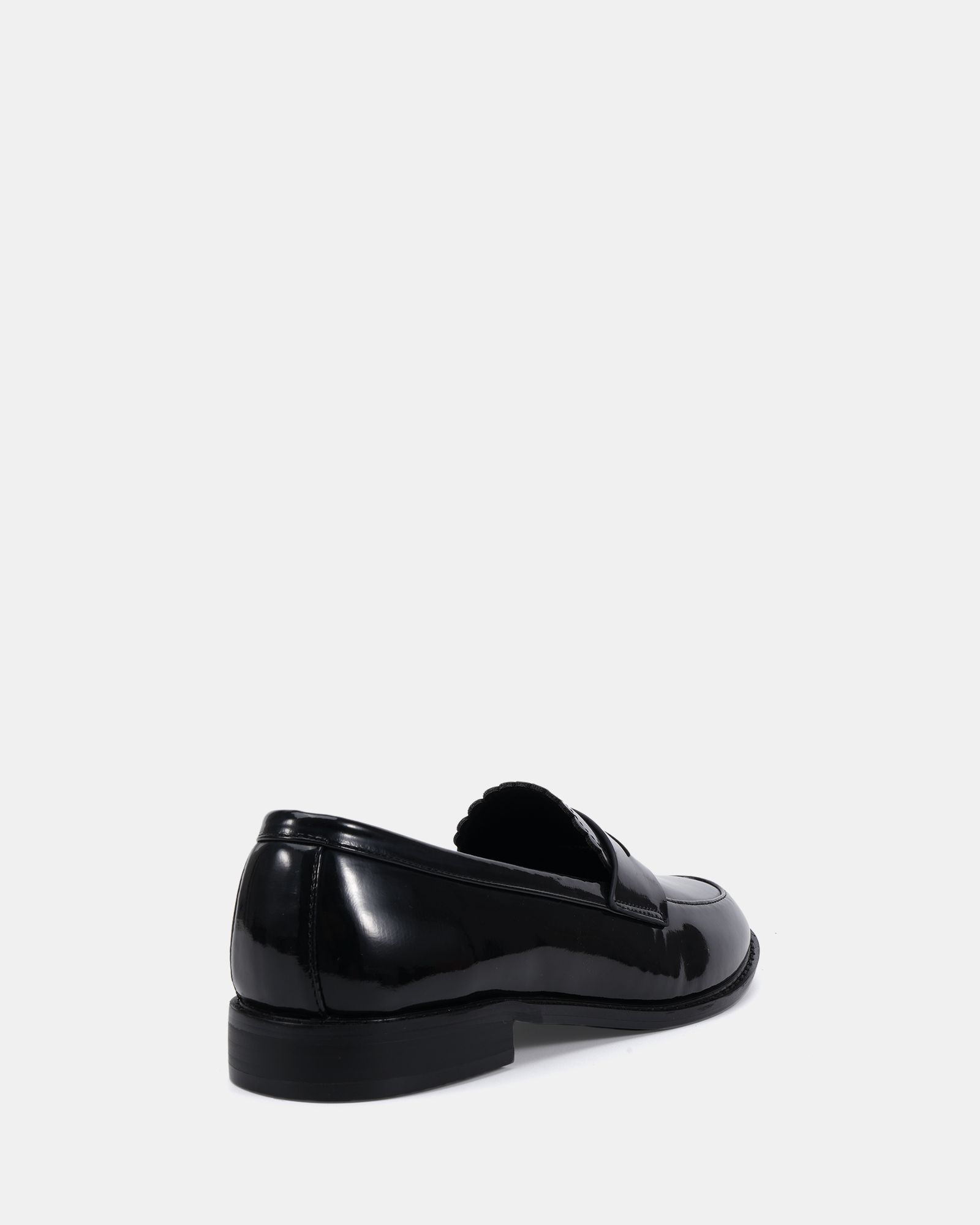 CARMELLA Black Loafer