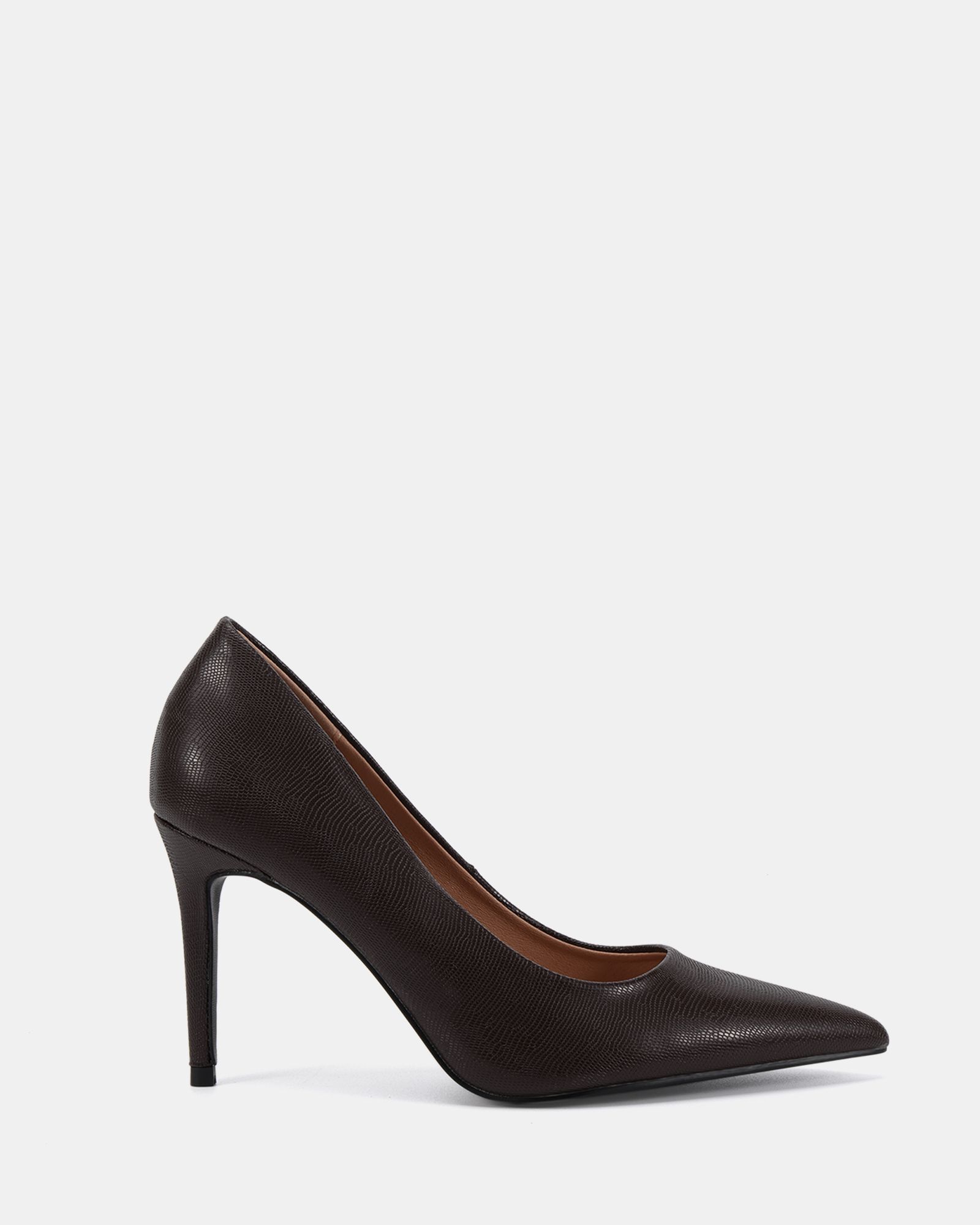 IMMACULATE Brown Point Court Shoe