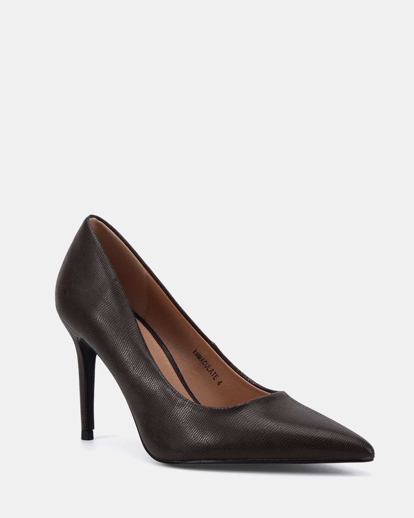 WIDE FIT IMMACULATE Brown Point Court Shoe