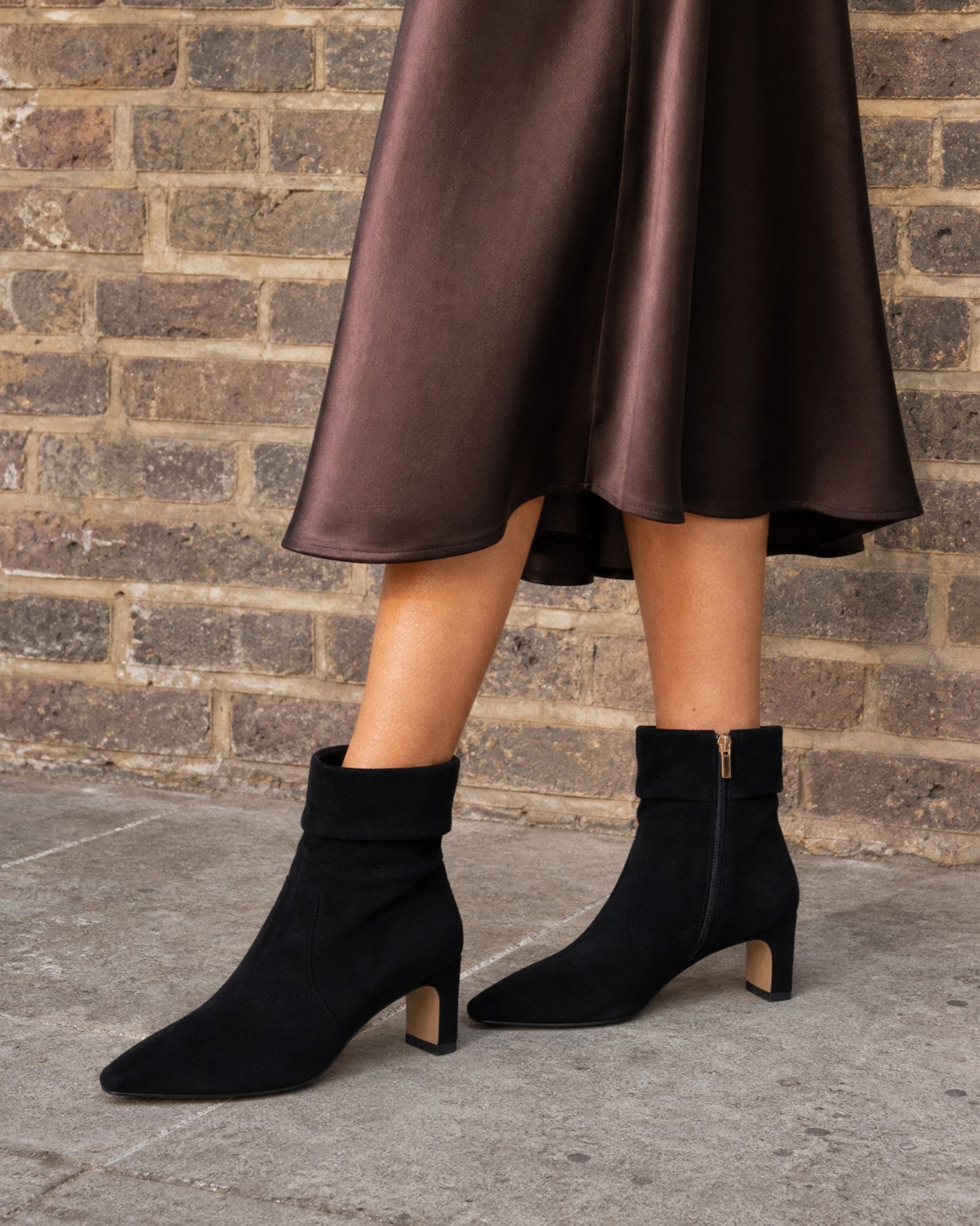 Kallie Black Ruched Ankle Mid Slim Block Boot