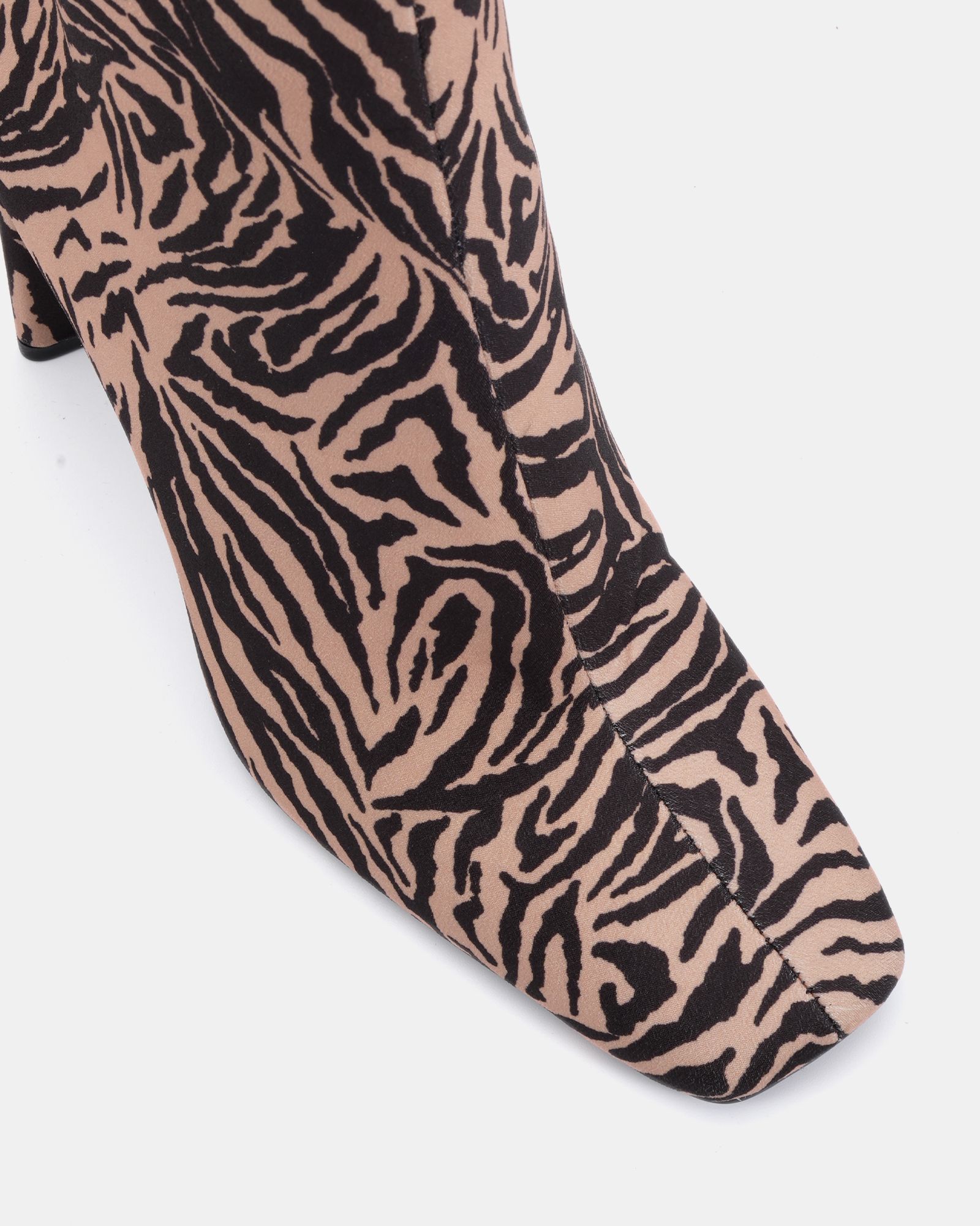WIDE FIT KIRA Tiger Slim High Block Heel Square Toe Ankle Boo